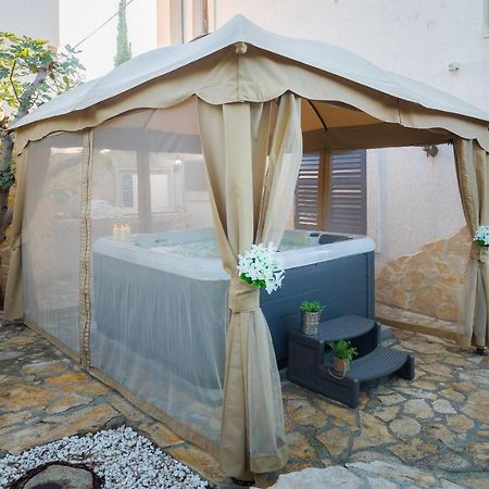 Villa Em Trogir Eksteriør billede