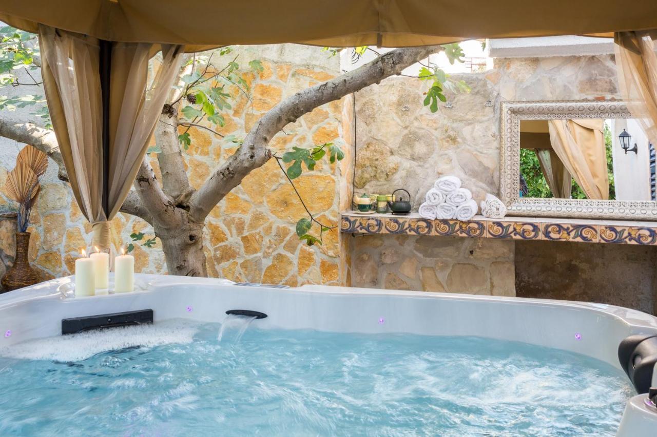 Villa Em Trogir Eksteriør billede